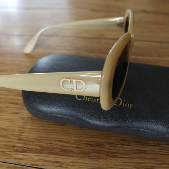 Christian Dior Vintage Italy Oval Ivory Round Sunglasses Kurt Cobain - Picture 3 of 5